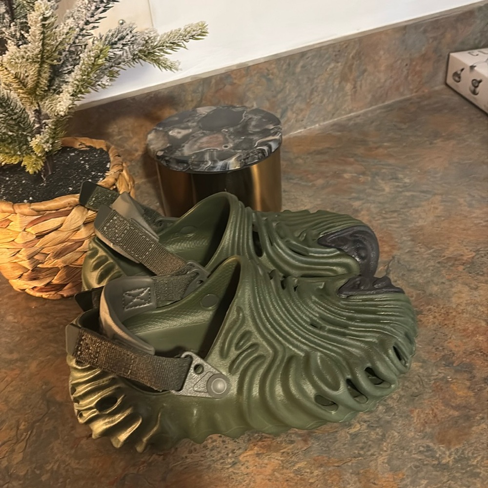 Salehe Bembury X Crocs Deep Green🎄